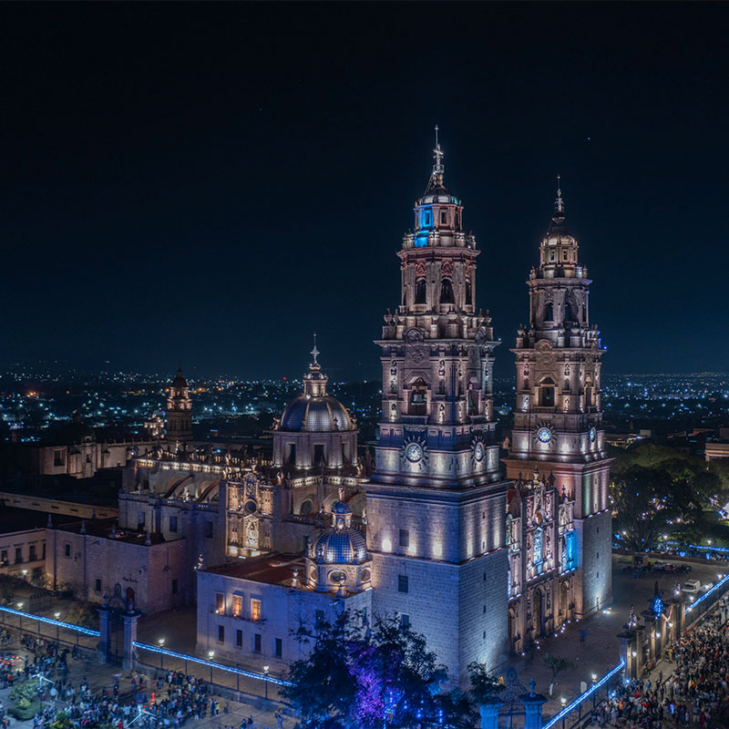 Delicias Gastronómicas en Morelia: Un Festín para los Sentidos